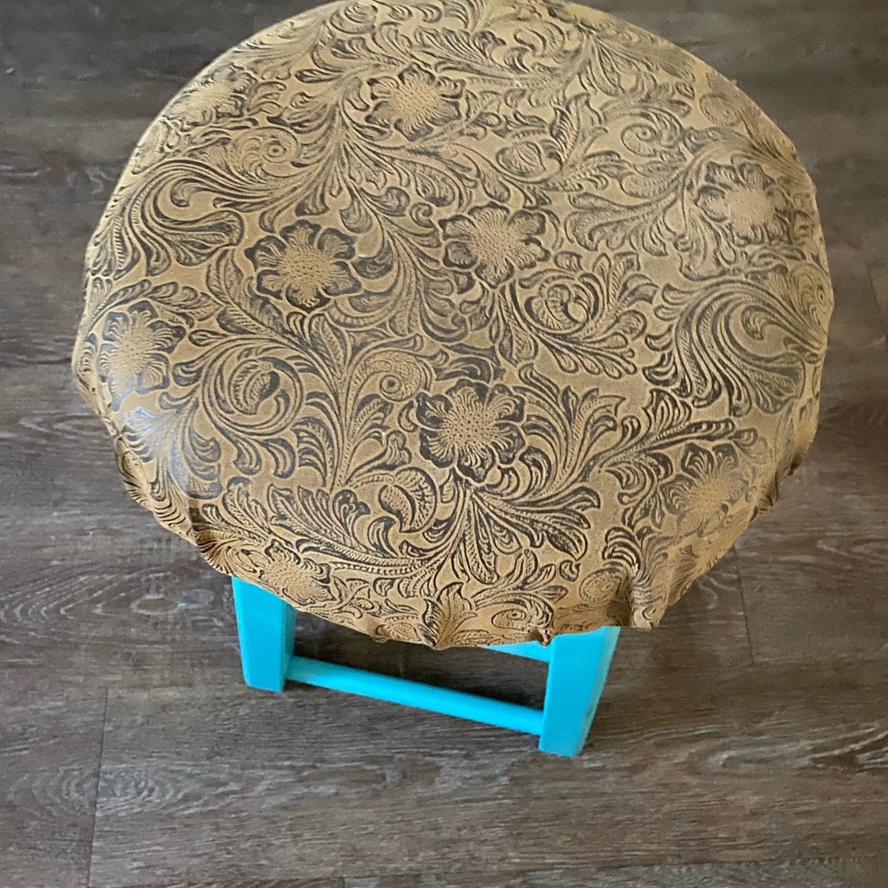 Furniture - Picture 1 of 7